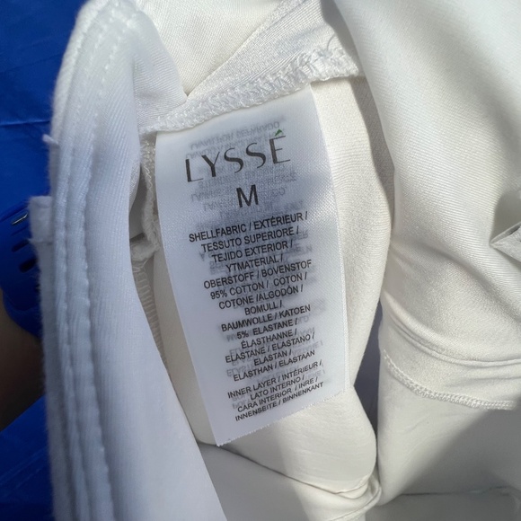 🔥|•LYSSÉ•| White Cropped Stretch Jeans Size Medium - Picture 7 of 9